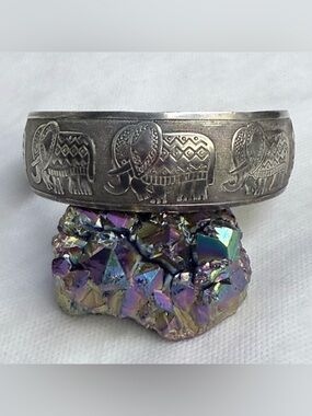 Vintage silver elephant cuff bracelet
